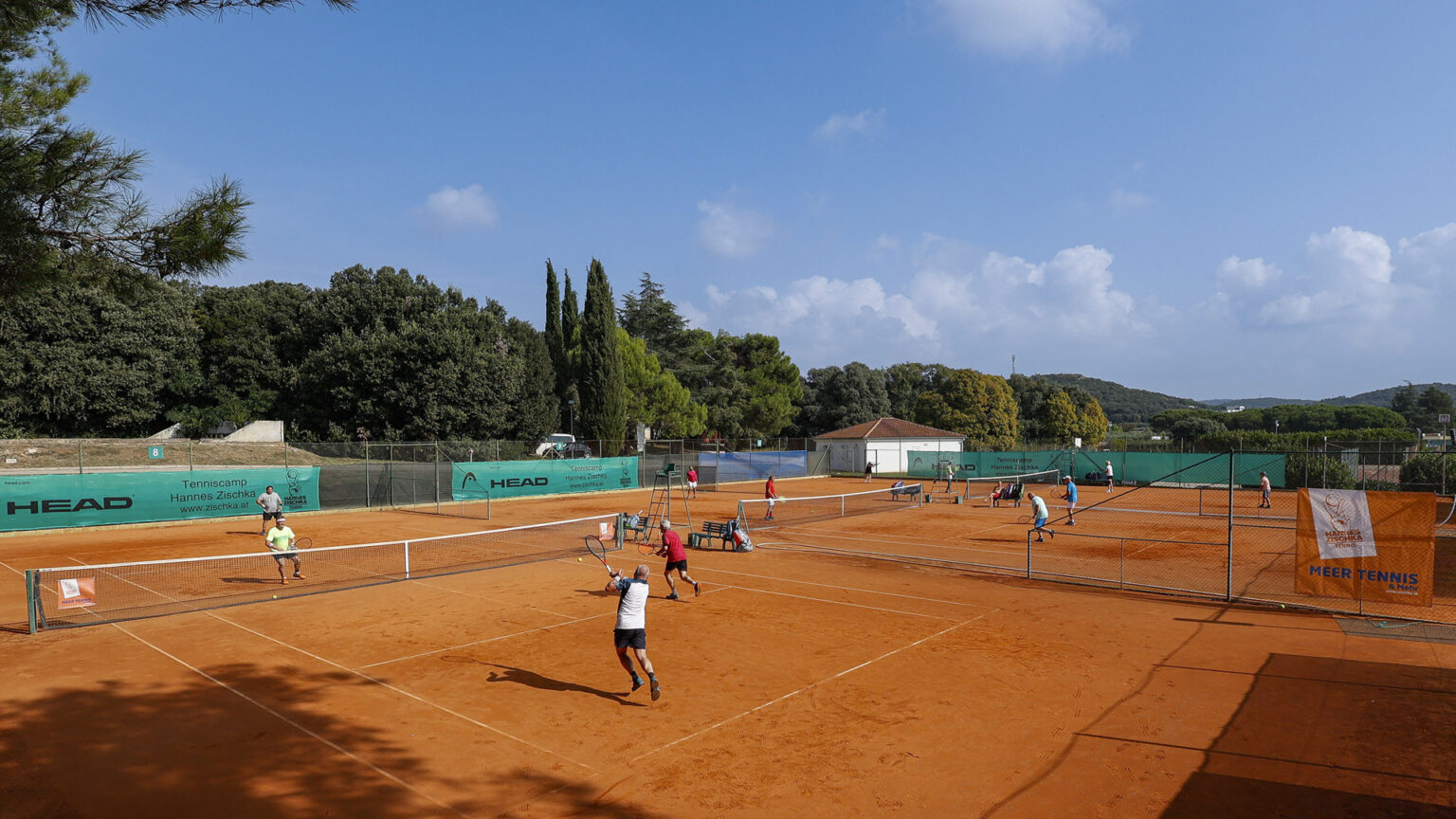 Hannes Zischka Sportreisen; Tennistraining, Kroatien, Tennis; MEER TENNIS in Vrsar