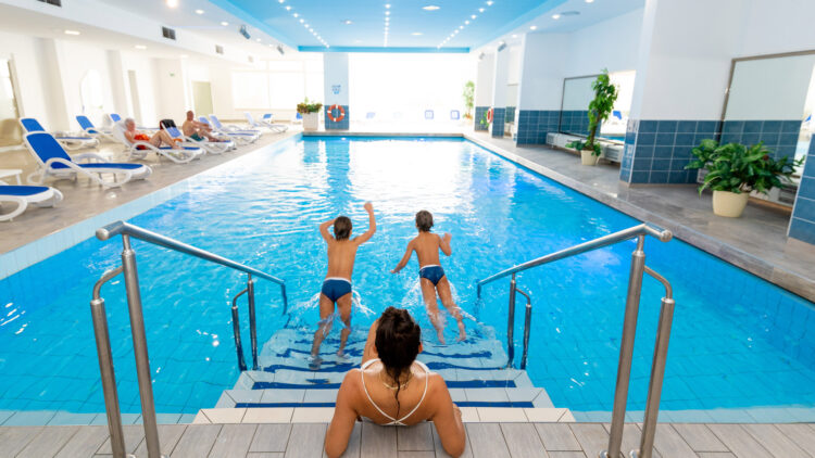 Hannes Zischka Sportreisen; Tennistraining, Tenniscamp, Kroatien, Tennis; MEER TENNIS im Hotel Hedera Narcis Mimosa