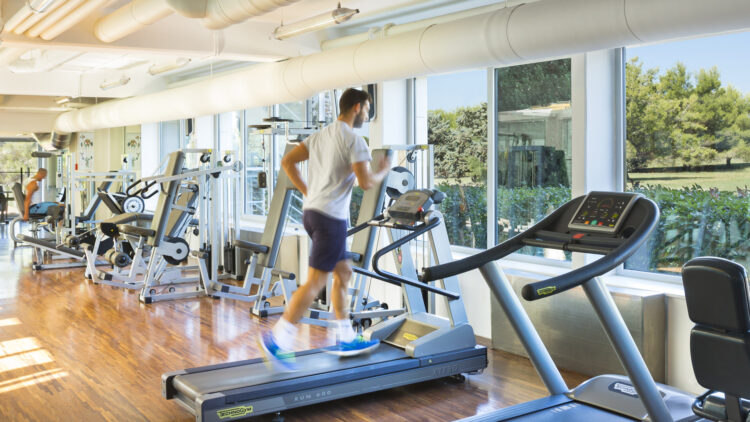 Hannes Zischka Sportreisen; Tennistraining, Tenniscamp, Kroatien, Tennis; MEER TENNIS im Aminess Maestral Hotel