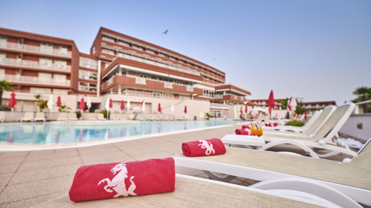 Hannes Zischka Sportreisen; Tennistraining, Tenniscamp, Kroatien, Tennis; MEER TENNIS im Hotel Albatros