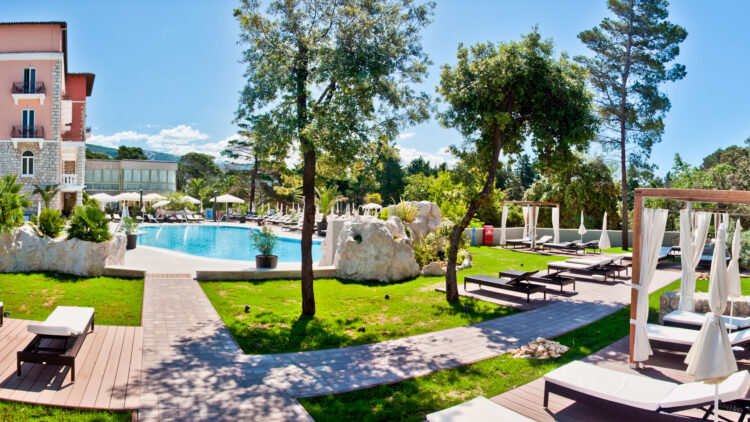 Hannes Zischka Sportreisen; Tennistraining, Tenniscamp, Kroatien, Tennis; MEER TENNIS im Hotel Imperial Rab