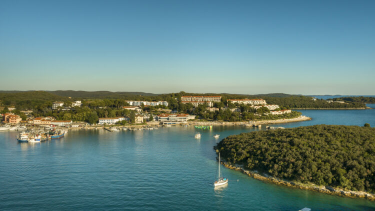 Hannes Zischka Sportreisen; Tennistraining, Tenniscamp, Kroatien, Tennis; MEER TENNIS im Resort Belvedere