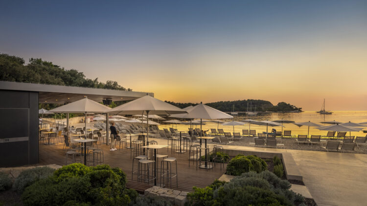 Hannes Zischka Sportreisen; Tennistraining, Tenniscamp, Kroatien, Tennis; MEER TENNIS im Hotel Eden
